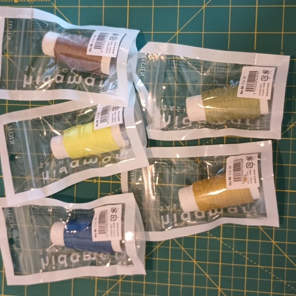 20 Hidamari SASHIKO Thread Spools Solid Colorway Lecien Cosmo - Picture 5 of 10